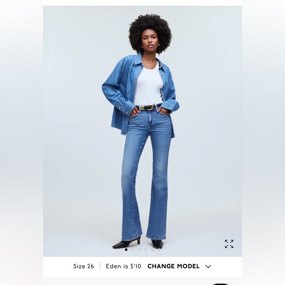 COPY - Madewell flea market flare jeans. Excellent used condition. Size 25.